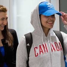 الشابة السعودية اللاجئة إلى كندا تقول إنها تعرضت لـالعبودية ولـعنف جسدي  متكرر