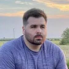 Jamie Halverson's Instagram, Twitter & Facebook