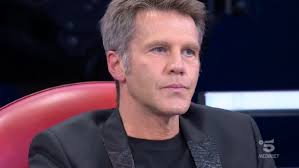 Emanuele filiberto (prince) was born on the 22nd of june, 1972. Emanuele Filiberto In Lutto Morto Principe Amedeo Duca Di Savoia Lanostratv