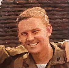 Vietnam veterans share stories at the travelling wall