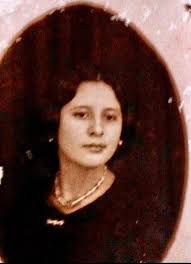 Texto de Ascléppios Francisco Irmã do meu avô. Eurice Barroso Pinheiro  Bastos. Nasceu na Santa Cruz da Uruburetama. A caçula. Viveu por 105 anos.  Com Clara Bastos 1-) Palavras de minha prima