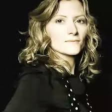 Heather Combs biography