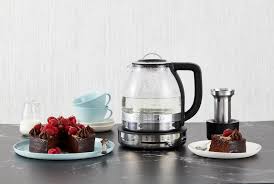 It has a big footprint with a large base, and is, fittingly, shaped more like a. Kitchenaid 1 5l Glass Tea Kettle 5kek1322asx Winning Appliances