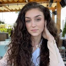 Call all social media mavens