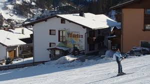 The innerwald ski resort lies 150 feet away. Haus Martin Ferienwohnung Zimmer Solden Otztal Tourismus Privatvermieter Tirol