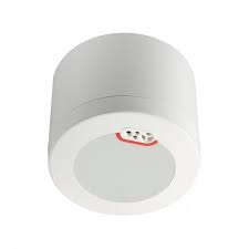 The alert plus smoke and carbon monoxide alarm combo detector is a cheap solution and delivers in accordance with that. Command Comrgy