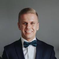 300+ "Paradowski" profiles