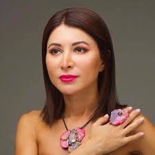 Leyla Hall Contemporary Design (leylahalldesign0052)