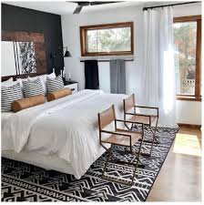 Custom headboard my design from creamylife.com love love love this room from one of my fav blogs. Pin On Remodel