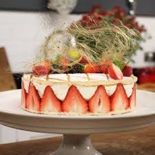 James Yorkshire Puddings With Onion Gravy James Martin Chef In 2020 James Martin Recipes Recipes James Martin