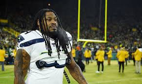 Former nfl running back marshawn lynch created a stir saturday night when he suited up on the inaugural night of the fan controlled football (fcf) league and league announcers said he intended to. Did Seahawks Close Door On Marshawn Lynch By Drafting A Running Back
