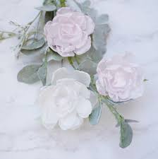Paper flowers craft with cricut. Wafer Paper Flowers Tutorial