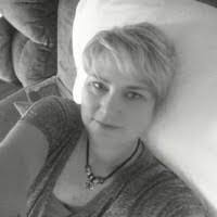 Debbie Eades's Instagram, Twitter & Facebook