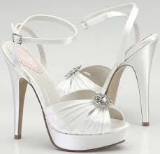 Scarpe Da Sposa Con Tacco Alto 9 11 O 12 Cm Salute Bellezza E Dieta Forum Matrimonio Com Tacco a spillo tacco alto.