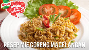 Resep nasi goreng menjadi salah satu resep andalan yang hampir dimasak setiap minggunya. Resep Nasi Goreng Magelang Youtube