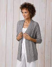 Find inspiration from more than 7400 models for women, men, kids, baby, home and socks available in pdf format. Pin Auf Knitting