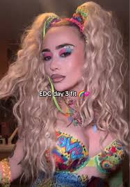 EDC day 3 fit ✨🌈💋 Lisa frankkkkkk #lisafrankvibes #lisafrank #edcoutfit  #edcfashion #edcoutfit #ravegirl #raveoutfit
