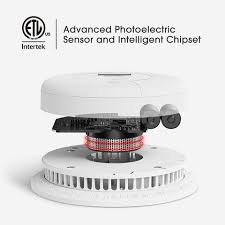 Features an electrochemical carbon monoxide sensing technology as well as intelligent smoke sensing technology to reduce nuisance alarms; X Sense Sd01 Smoke Detector With Led Escape Light