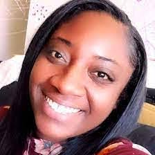 Shannon Acklin's Instagram, Twitter & Facebook