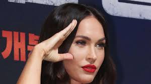 While we are talking about her performances and the actress as a whole, we want to now take you on a ride through a megan fox. Mehr Als Seelenverwandte Megan Fox Und Machine Gun Kelly Stars
