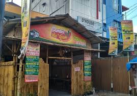 Dalam rangka pemenuhan kebutuhan sdm, indomaret cabang palembang kembali mengadakan rekrutmen untuk mencari kandidat lulusan smp, sma. Lowongan Kerja Dicari Karyawan Karyawati Segera Bertugas Sebagai Pelayan Waiter Waitress Pramusaji Di Rm Sambel Bu Djum Banjarmasin Untuk Lulusan Smp Sederajat Walk In Interview Wawancara Langsung