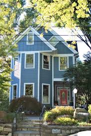 We are building a modern farmhouse similar to the one pictured. 8 Attractive And Recommended Farmhouse Exterior Paint Colors For Your Design Update Jimenezphoto