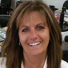 Diane Standish's Instagram, Twitter & Facebook