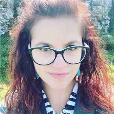 What It Feels Like For A Girl: Teenage Girls' Lived Experiences On Social  Media