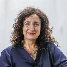 Kelly Mooney's Instagram, Twitter & Facebook