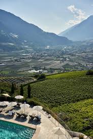 Hotel Castel In Dorf Tirol Meran Sudtirol Culinary Pixel In 2020 Dorf Tirol Meran Meran Sudtirol