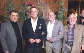 Reşat hacıfazlıoğlu'nun sedat peker'in akrabası olduğu bilinnmektedir. Ktcdhv60qqfn5m