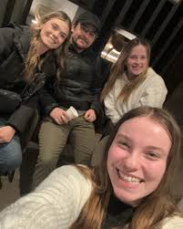 ᗷETᕼ ᑕOᗰᑭTOᑎ (@beth.compton) • Instagram photos and videos