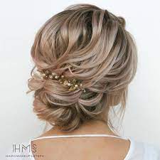 597 1k Followers 169 Following 1 709 Posts See Instagram Photos And Videos From Hair And Makeup Prom Hairstyles For Short Hair Hair Styles Short Hair Updo