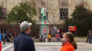 Jun 07, 2021 · ryerson university's president on monday morning said the statue depicting egerton ryerson will not be replaced after demonstrators toppled it on sunday, june 6. Ryerson Statue Vandalized In Wake Of Discovery At Bc Residential School 680 News