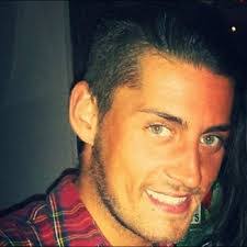 Aaron Tomlin's Instagram, Twitter & Facebook