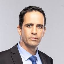 Erez Carmel's Instagram, Twitter & Facebook