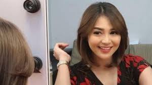 Lina jubaedah meninggal dunia pada 4 januari 2020 secara mendadak di rumahnya. Kumpulan Berita Artis Meninggal Pilu 5 Artis Yang Meninggal Dunia Saat Anaknya Masih Bayi