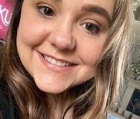 Kristen Grubb's Instagram, Twitter & Facebook