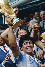 A post shared by diego maradona (@maradona) juve chief maurizio sarri is yet to win a major trophy in his homeland as ronaldo failed to add the coppa italia to his trophy cabinet. Biografia Di Diego Armando Maradona