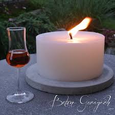 Sommerabend Geniessen Beton Betong Concrete Betonlove Kerzen Outdoor Engelskerzen Deko Sommer Garten Betongar In 2020 Candles Tea Light Candle Tea Lights
