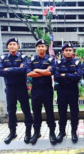 Jawatan kerajaan ini dapat dipohon jika anda memiliki kelayakan bagi yang berminat untuk mengisi jawatan kosong sebagai laskar kelas ii maritim gred t1 ini perlu membuat pendaftaran pekerjaan melalui. Laskar Kelas 2 Maritim Uniform Malayrafi