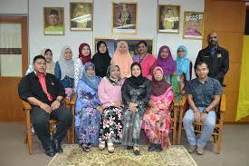 Berlaku di selangor disebabkan oleh dua faktor utama iaitu pengurusan ekosistem hutan bakau di selangor : Program Retreat Jabatan Alam Sekitar Negeri Sembilan 2018 Enviro Museum