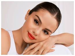 To say to put on in spanish is poner. Exclusive Interview Selena Gomez On Her First Spanish Album Revelacion It Is About Embracing My Heritage As A Proud Latina Hindi Movie News Times Of India