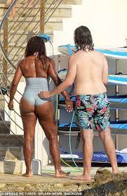 Serena williams is widely considered the greatest tennis player of all time. Serena Williams Looks Incredible In A Colourful Swimsuit In The South Of France Daily Mail Online