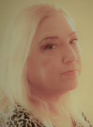 Denise Rivet's Instagram, Twitter & Facebook