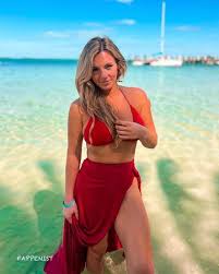 Annie Agar Sexy Tits and Ass Photo Collection - Fappenist