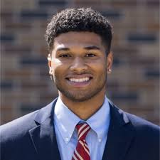 I am so excited to share that I am joining the AMERICAN EAGLE OUTFITTERS  INC. Fleece team as an Assistant Designer within their Teammate Program.  After interning there this past fall, I