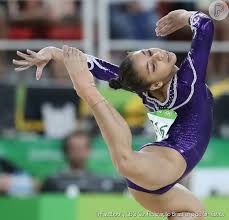 Portanto, o domínio do corpo é uma das principais características. Olimpiada Rio 2016 5 Motivos Para Amar Flavia Saraiva Da Ginastica Artistica Purepeople