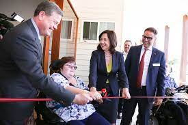 Annastacia palaszczuk (/ˈpæləʃeɪ/ (listen), polish: Media Release Premier Officially Opens Share House For Young People With High Care Needs Youngcare