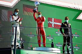 Mick schumacher ganó el campeonato de fórmula 2. F2 Schumacher Hauls Himself Into Title Contention With First Win Of 2020 In The Feature Race Ahead Of Ghiotto Federation Internationale De L Automobile